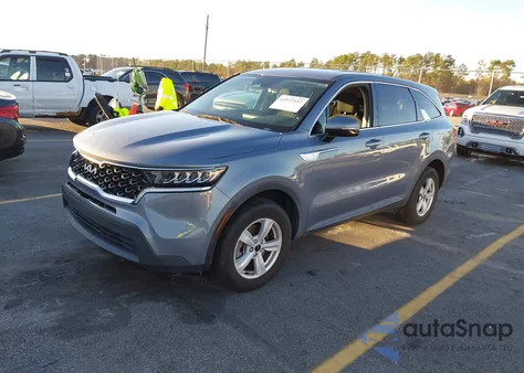 2022 Kia Sorento Lx z USA, uszkodzony, nr VIN 5XYRG4LC1NG097727